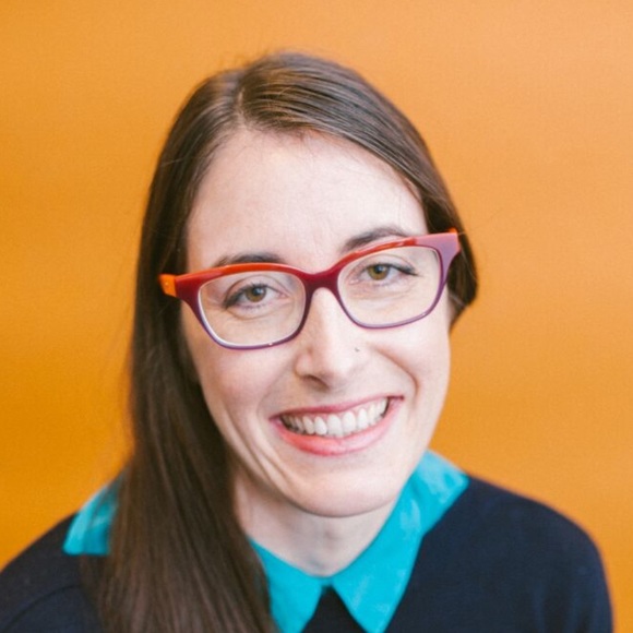 Meet your Posher, Jennifer - Picture 1 of 1